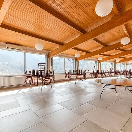 Lejlighedshotel Logis Belledonne Arvillard