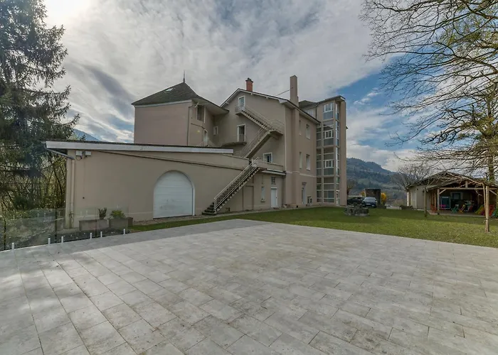 Lejlighedshotel Logis Belledonne Arvillard